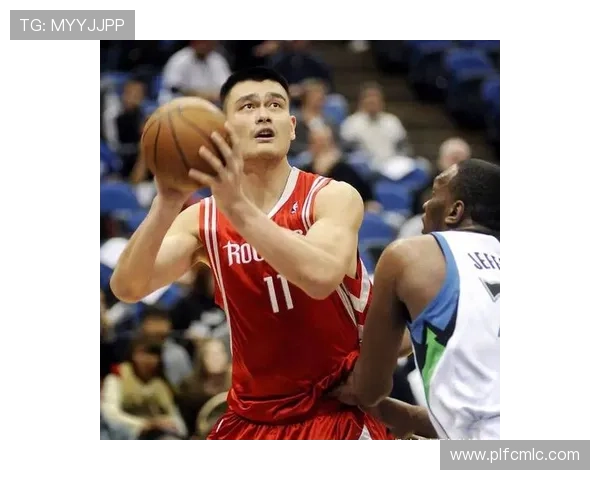 李学林与姚明的传奇故事：从篮球场到人生巅峰的奋斗与友谊